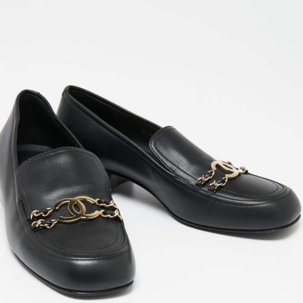 Chanel Black Leather CC Chain Link Slip On Loafers Size 39.5 - Picture 2 of 9